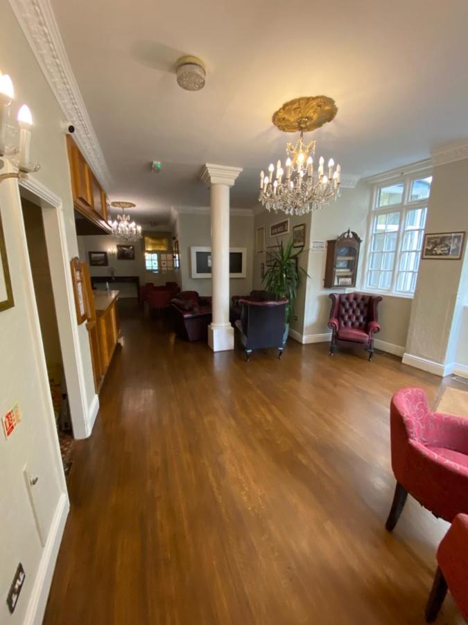 The Hand Hotel Llangollen Eksteriør bilde